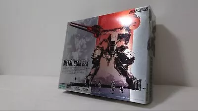 Metal Gear Solid Metal Gear REX 1/100 Scale Kotobukiya  Model Kit Solid Snake • $165