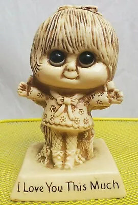 VTG 1975 W. & R Berries Figurine #729 I Love You This Much Little Girl VGC • $5.99