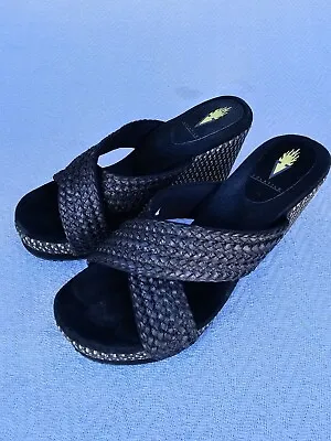 Volatile Women's Black Fabric Multi Color Wedge Heel Sandals Slip Ons Shoes 8m • $29.99