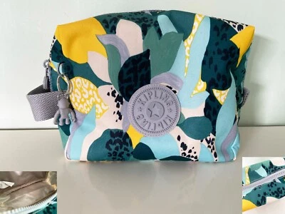 £21 • Buy Kipling Parac Wash Bag (Urban Jungle) - Used