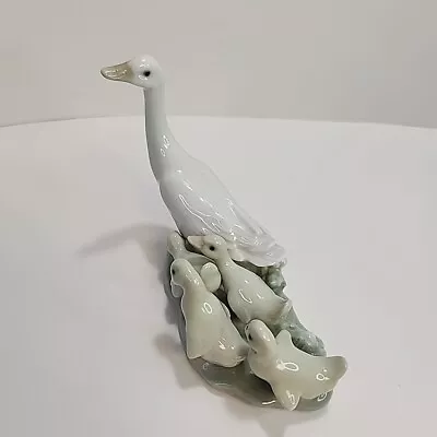 Retired Lladro Sculpture  Little Goslings After Mother  #1307 Made In Spain  • $24