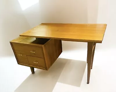 Exquisite Mid Century Modern Writing Desk By John Keal For Brown Saltman • $1800