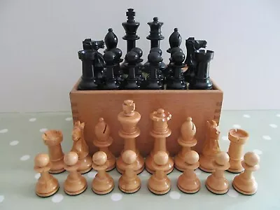 VINTAGE WEIGHTED WOODEN CHESS SET COMPLETE IN A WOODEN BOX KING 85mm JAQUES ? • £120