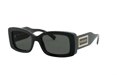 $279.95 • Buy NEW Genuine VERSACE 90s Vintage Logo Black Rectangular Sunglasses VE 4377 GB1/87