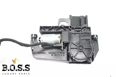 2007-2012 Mercedes Benz Gl Class X164 Seat Headrest Motor Driver Left Front Oem • $30.45