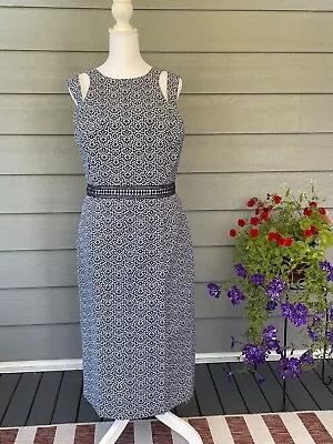 MAGGY LONDON Blue And White Floral Sleeveless Sheath Dress. Size 14 • $24