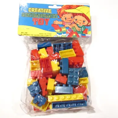 Vintage Creative Construction Toy Interlocking Plastic Building Bricks Blocks • $4