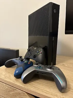 $70 • Buy Microsoft Xbox One 500GB - With 3 Controllers
