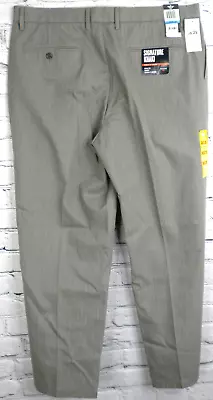 DOCKERS D3 Signature Khaki Men's Gray Classic Wrinkle Free Pants Size 36 X 29 • $34.95