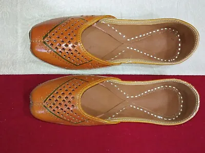 Mojari Punjabi Women Shoes Indian Jutti Handmade Shoes Khussa Leather US 5.5 • $53.99