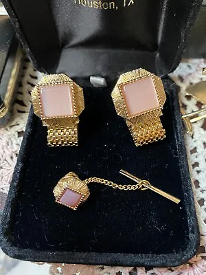 Vintage Gorgeous Square Opal Gold Tone Mesh Cuff Links And Tie Tack • $38