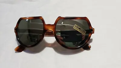 Vintage Sunglasses French Fait Main France Collectors Costume Art Scene Round  • $39.99