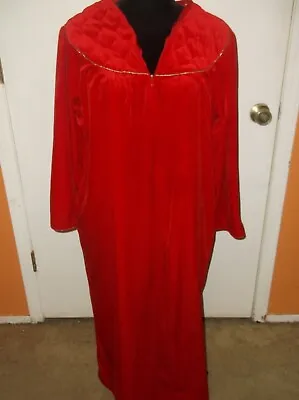 Vintage Women's Appel Dacron Polyester Bathrobe.  Medium. RED.  Made In USA. • $29.99