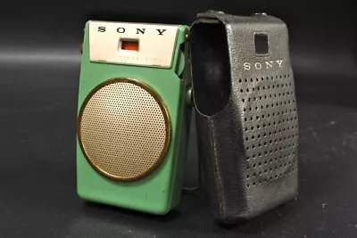 Sony TR-610 Six Transistor Vintage Pocket Radio Green With Case Sold As-is • $30