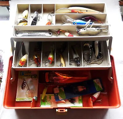 Vintage Plano Tackle Box 5520 Full Of Vintage Collectible Lures • $360