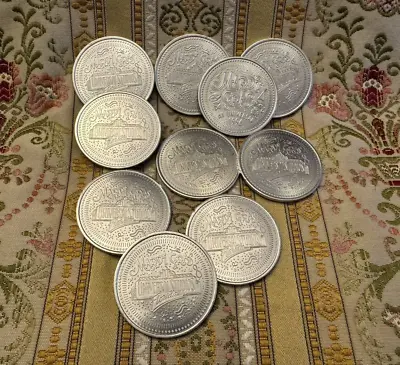 Universal Studios Florida 1996 Mardi Gras Coins LOT Of 10 Silver Color Aluminum • $66.66