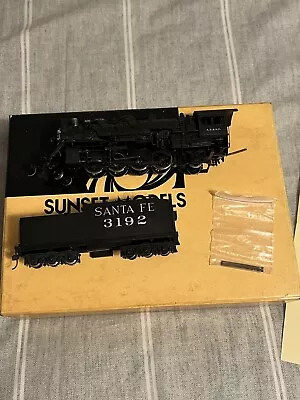 Sunset Models 'HO' 2-8-2 Steam Locomotive AT & SF #3192 • $250