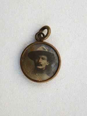 £0.99 • Buy 1900 - Baden Powell - Engraved Locket - Mafeking  Boer War - Boy Scouts