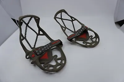 Yaktrax Run Traction Device For Snow Traversal Mismatch (Left XL) (Right Med) • $12.99