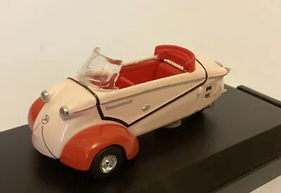 Vitesse L030 Messerschmitt KR 200 Cabin Scooter 1:43  • $31.02