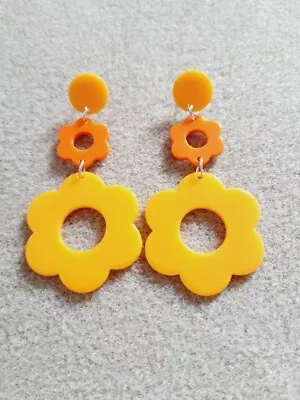 60s Inspired Orange Flower Drop/Dangly Stud Earrings Acrylic • £3.95