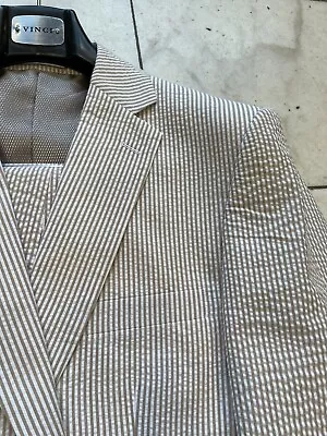 NWT VINCI Modern Men's Seersucker Suit  Summer Multi Color Tan 2BT. Size 56R • $89.99