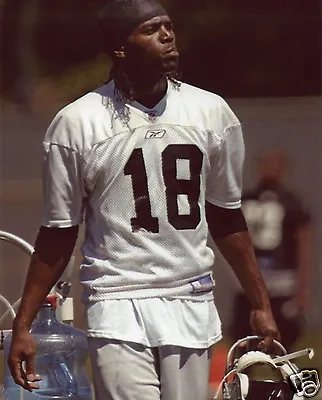 Randy Moss Oakland Raiders 8x10 Sports Action Photo #2  • $2.99