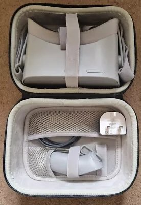 Meta Oculus Go Standalone VR 64 GB - Great Condition With Carrying Case + Plug • £61.50