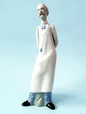 Vtg  Spanish Lladro Nao Style Unmarked Pottery Ceramic Doctor Figurine Ornament • £14.99
