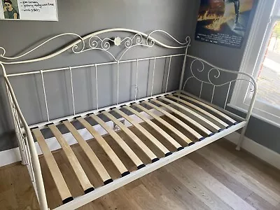 Laura Ashley Single Metal Day Bed Frame • £19