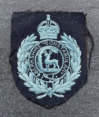 Obsolete King’s Crown Berkshire Original Cloth Badge • £25