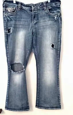 Vanity Jeans Women's 32x31 Mid Rise Bootcut Five Pocket Distressed Embellished • $110.99