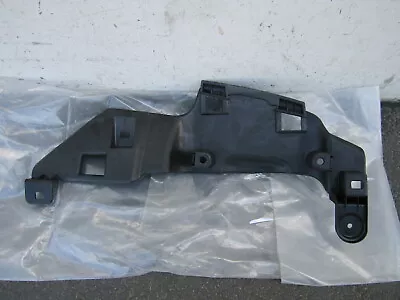 Em00679 Mercedes GL63 AMG 2013 2014 2015 2016 Rear RH Pipe Heat Shield Bracket • $39.99