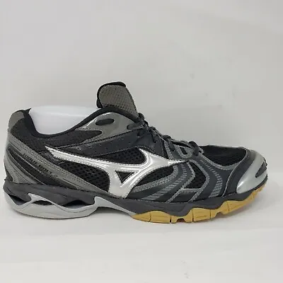 Mizuno Wave Bolt 2 Black White Silver Women's Athletic Shoes Size 10 EUC • $38