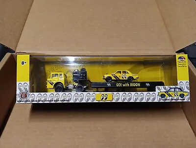 M2 Haulers MOONEYES S33 '57 Mack Model N & 1969 Datsun Bluebird 1600SSS     2018 • $40