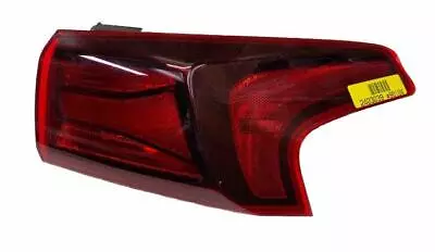 Hyundai Santa Fe Tail Light 19 To 20 Right Side Quarter Panel OEM 92402S2000 • $249.99