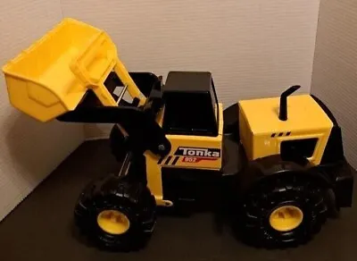 New Unboxed Hasbro Tonka Classic Front End Loader Steel/Plastic Truck #952  • $23