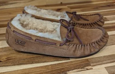 UGG Slippers 5612 Womens Brown Dakota  Lined Moccasins Size 11 Pre-owned  • $40
