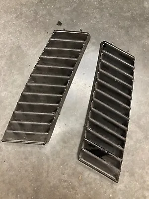 Pair Rear Side Vent Grill 80-91 Vanagon T3 Syncro Westfalia  • $50