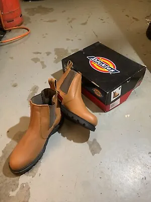 Dickies Chestnut Dealer Safety Boots Size 11 • £40