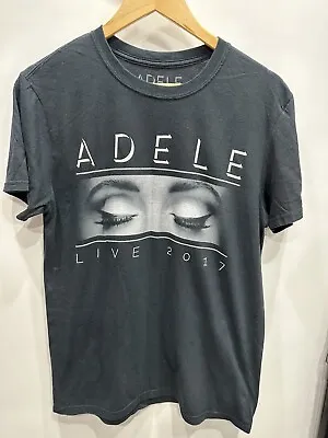 Adele World Tour 2017 Black Concert T-shirt Size M • $21