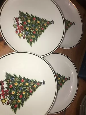 Christmas LOT/4 Mount Clemens Pottery 75.” Plates. • $20