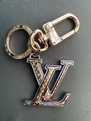 $150 • Buy Louis-vuitton Key Chain Holder Charm