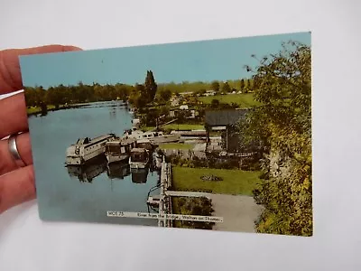 Walton On Thames      Original Postcard    • £5.99