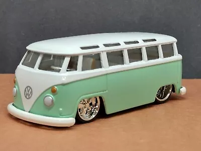 1962 '62 Volkswagen Vw Microbus Vintage Limited Edition 1/64 Scale Collectible  • $15.99