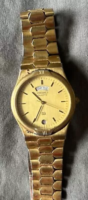 Vintage Seiko 5H23-6279 Mens Analog Gold Tone Quartz Watch Hour Day Date  • $14.99