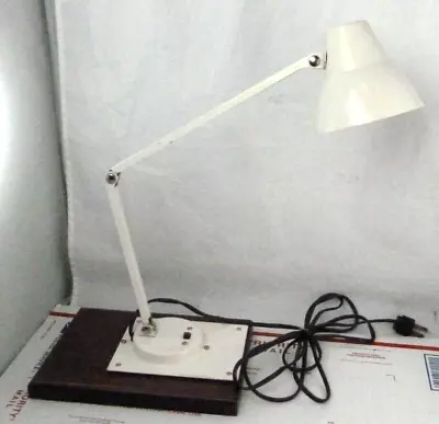 Vintage Retro Table Top Desk Lamp Light Articulating Arm Swivel Head MCM Metal • $94.85