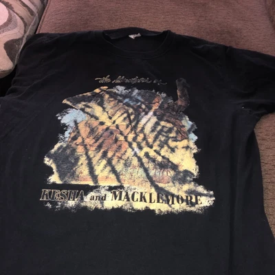 £4.92 • Buy The Adventures Of Kesha And Macklemore 2018 Large T-Shirt Tour Concert Pre Owned