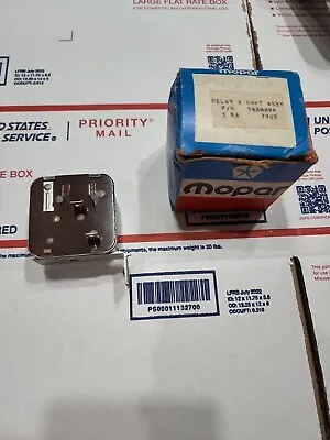 1975-77 Chrysler Newport New Yorker  Rear Window Defroster Relay  Nos Mopar  717 • $39.99