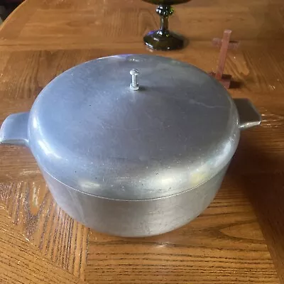 Vintage Cast Aluminum Dutch Oven Pan W/ Lid 6Qt • $29